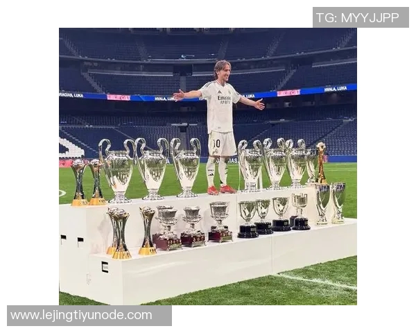 莫德里奇与拉比奥特训练勤奋米兰队员再无迟到现象